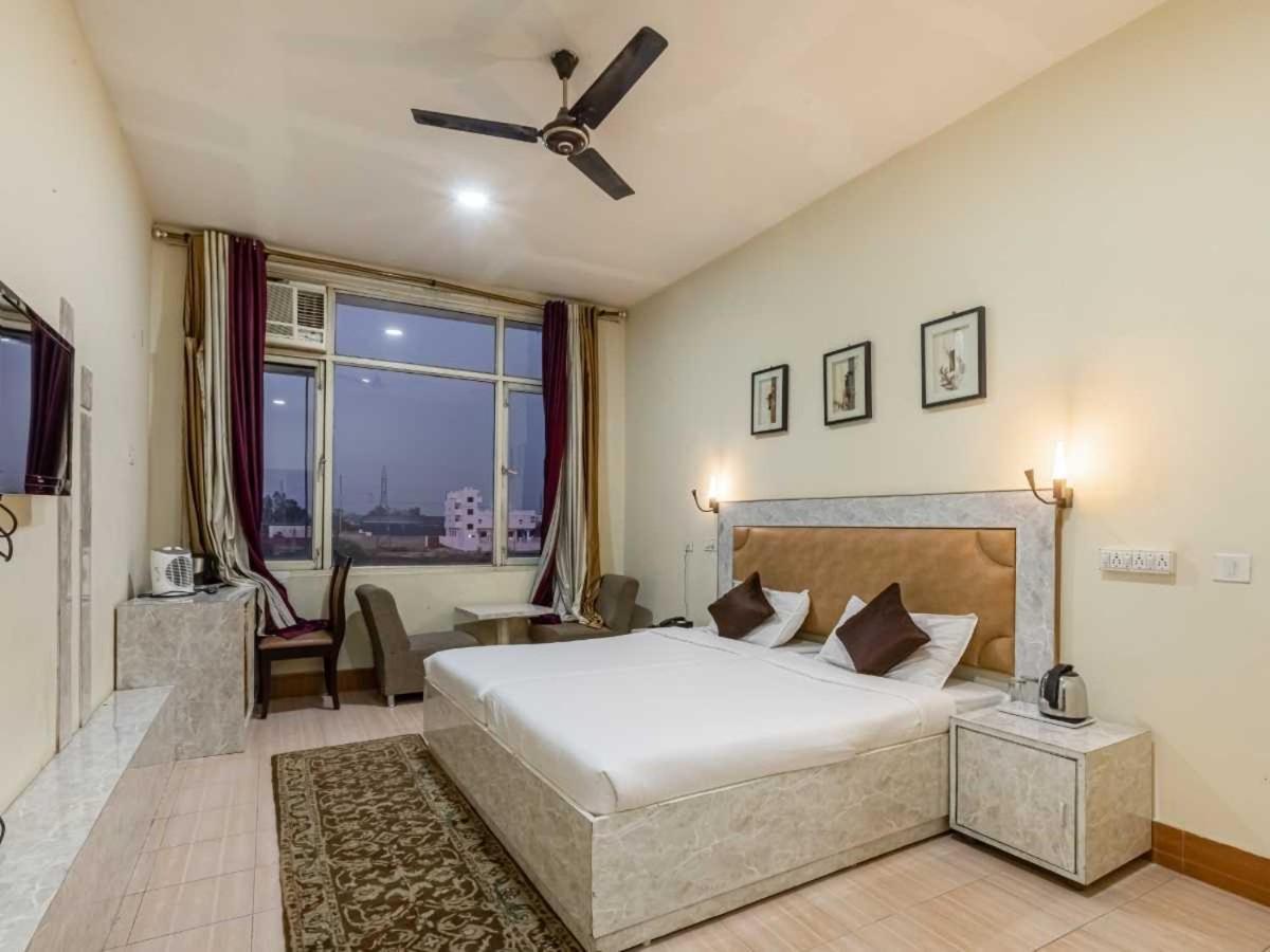 Mukund Madhav Royals Hotel Lucknow